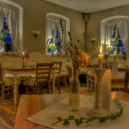 Schmidtalien Schlemmen Und Schlummern Dommitzsch