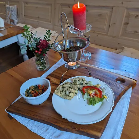 Schmidtalien Schlemmen Und Schlummern,inklusive Infrarotsauna Hotel *