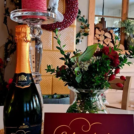 Schmidtalien Schlemmen Und Schlummern *